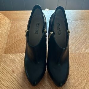 Michael Kors Heeled Bootie
